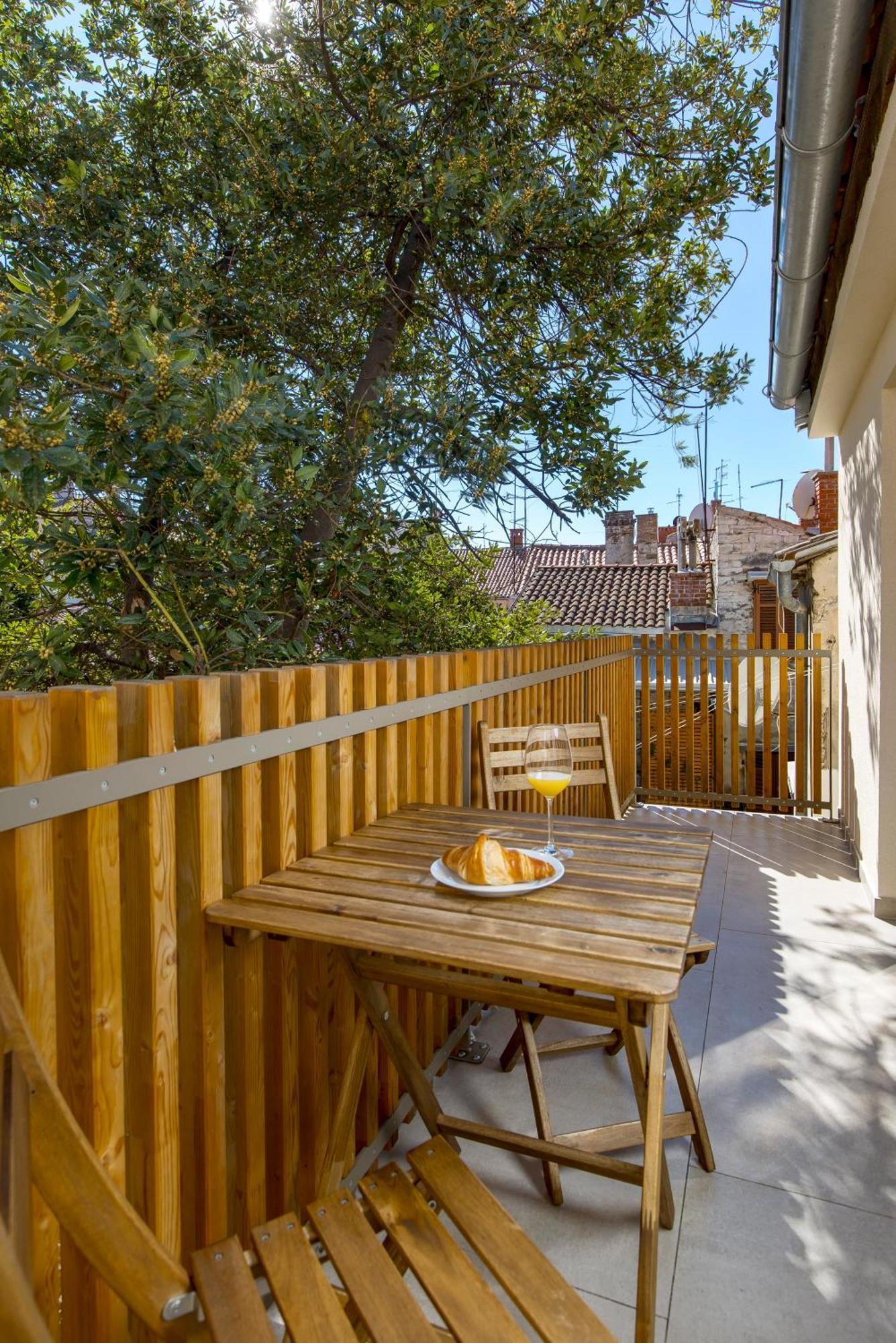Pula Residence Rooms And Apartments Old City Center Εξωτερικό φωτογραφία
