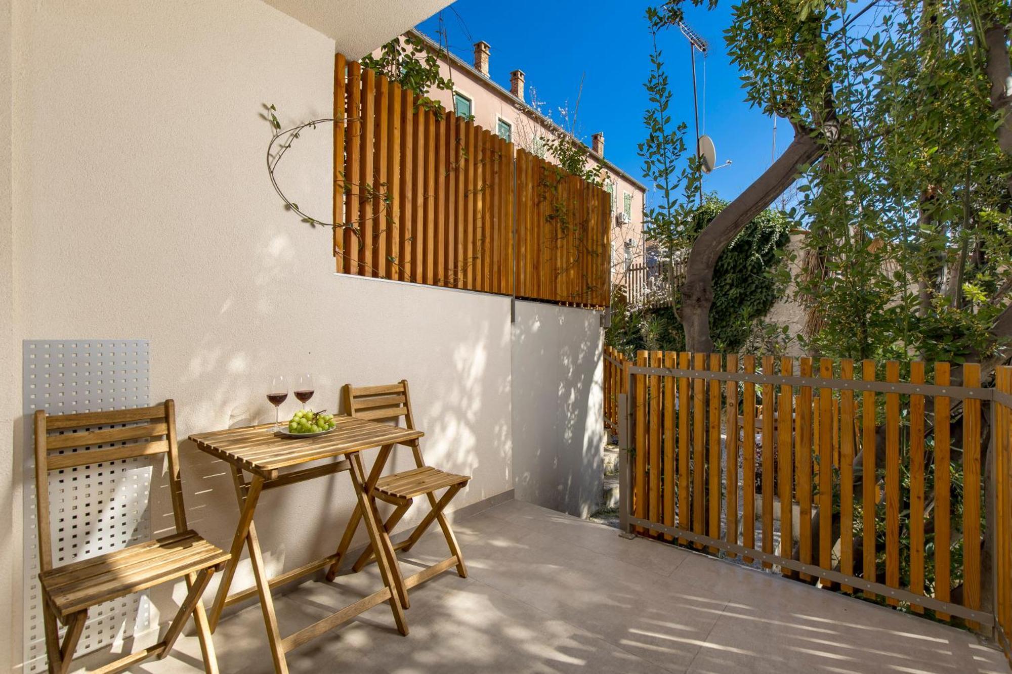 Pula Residence Rooms And Apartments Old City Center Εξωτερικό φωτογραφία